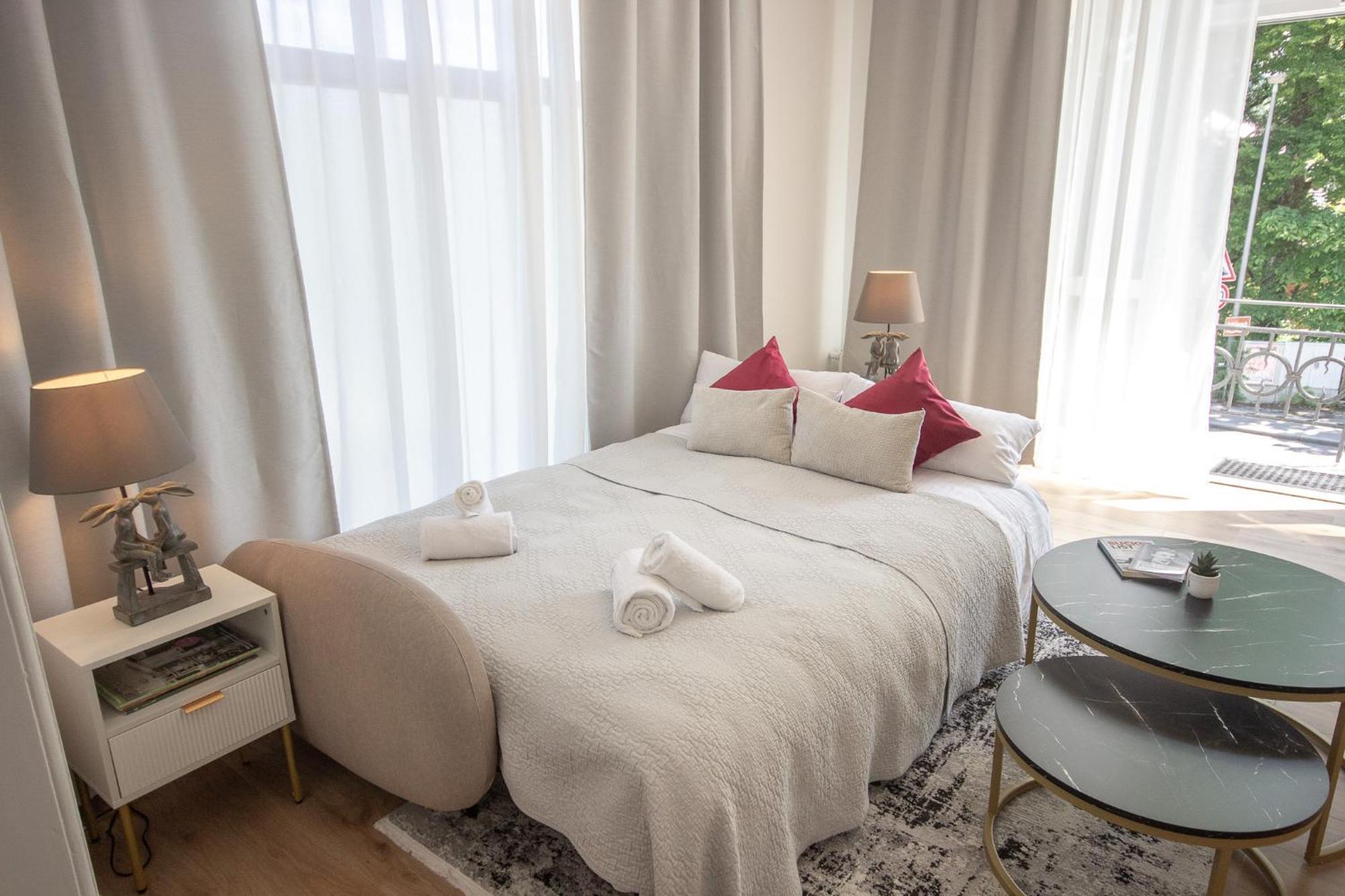 Liebelei Miesbach - Boutique-Apartment Mit Terrasse Im Zentrum Exterior foto